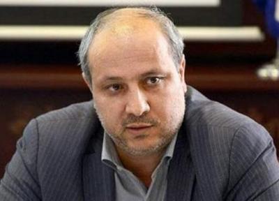 خبرنگاران رانندگان تاکسی و اتوبوس در اولویت اختصاص واکسن کرونا باشند