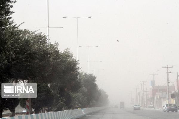 خبرنگاران کارشناس هواشناسی یزد: باد همراه با گرد و خاک در راه است