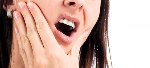 10 درمان خانگی برای آبسه دندان