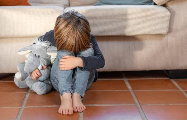 کدام بچه ها به اختلالات اضطرابی مبتلا می شوند؟